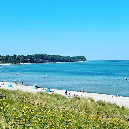 مكان تخييم Dronningmolle Strand Camping *