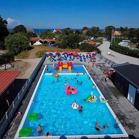 مكان تخييم Dronningmolle Strand Camping Dronningmølle